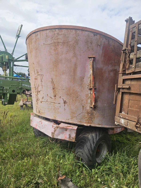 Кормороздатчик Kuhn EUROMIX I 2005 р.