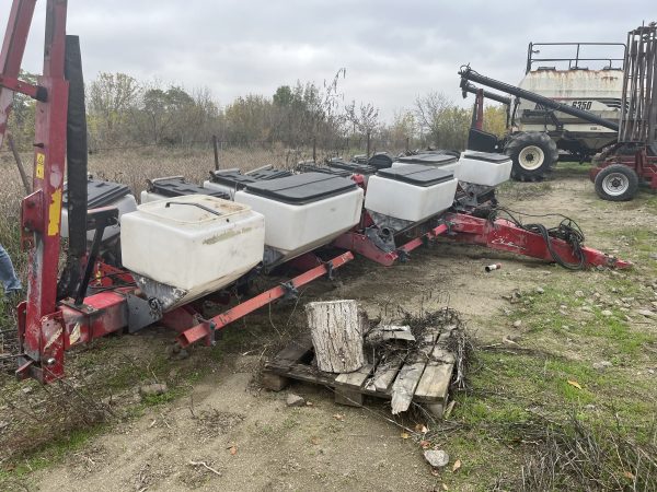 Сівалка точного висіву Massey Ferguson MF 555