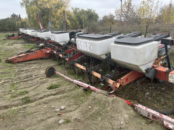 Сівалка точного висіву Massey Ferguson MF 555