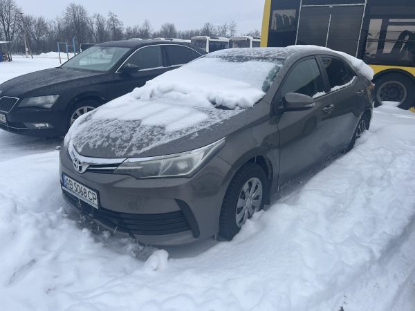IMG_8026 Легковий автомобіль Toyota-Corolla