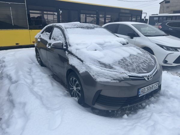 IMG_8027 Легковий автомобіль Toyota-Corolla