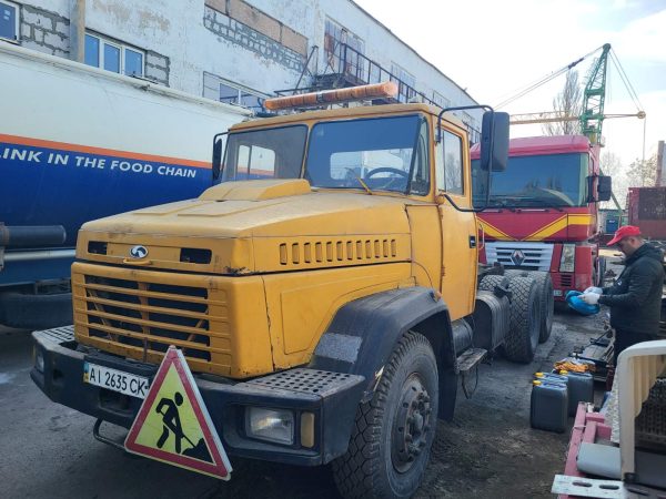 IMG_1810 Вантажний автомобіль КрАЗ-64431 шасі