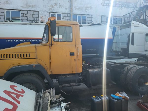 IMG_1811 Вантажний автомобіль КрАЗ-64431 шасі