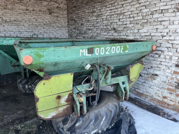 Навісний розкидач мінеральних добрив Amazone ZAM‑1800
