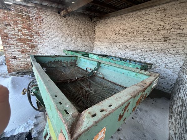 Навісний розкидач мінеральних добрив Amazone ZAM‑1800