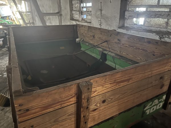 IMG_9330 Навісний розкидач мінеральних добрив Amazone ZAM‑1800