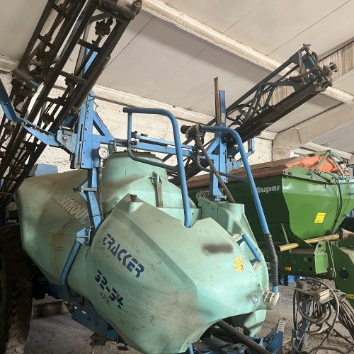 Причіпний обприскувач Berthoud Tracker 3200 (з 18-метровою штангою)