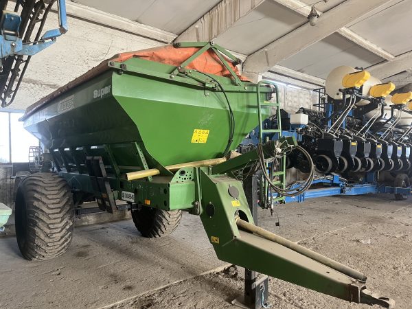 Розкидач добрив Amazone ZG-36 5500
