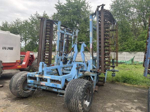 IMG_3455 Передпосівний напівнавісний компактомат Farmet Kompaktomat K 600 PS
