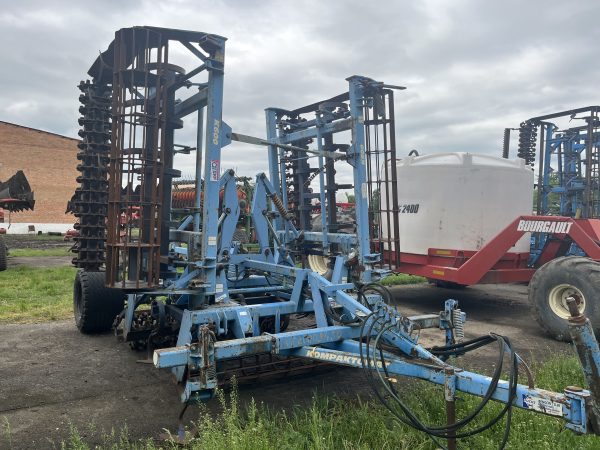 IMG_3458 Передпосівний напівнавісний компактомат Farmet Kompaktomat K 600 PS