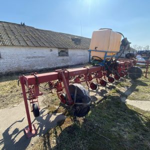Культиватор просапний КРН-5.6+Навісний обприскувач ЕКО-600