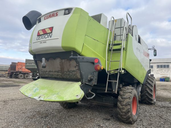 Зернозбиральний комбайн Claas Lexion 560