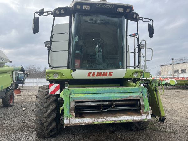 Зернозбиральний комбайн Claas Lexion 560