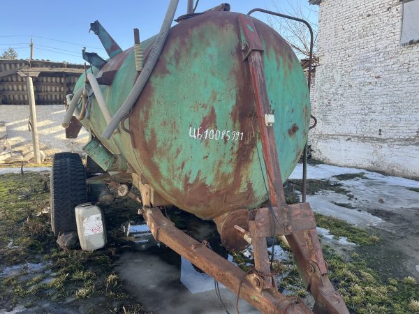 Напівпричіп-цистерна МЖТ-8