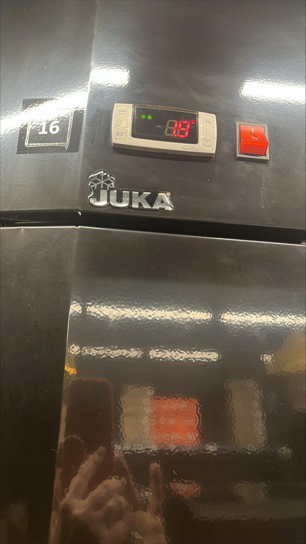 ШХ141 Холодильна шафа VD140M