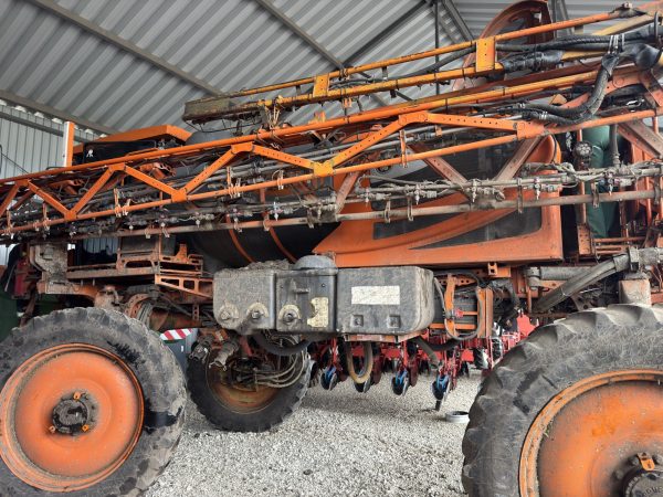 1. 41638АІ Самохідний обприскувач Jacto-Uniport 4530 2 Самохідний обприскувач Jacto-Uniport 4530 2016 р.
