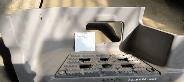 B0166009 Сходинка нижня ліва MERCEDES ACTROS C.F.BERG Польща