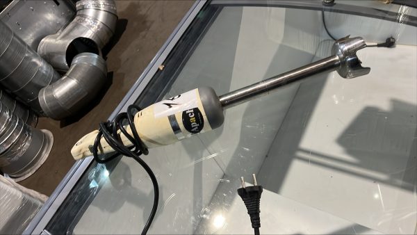 Міксер ручний 2 МІКСЕР РУЧНИЙ AFM250VVC250