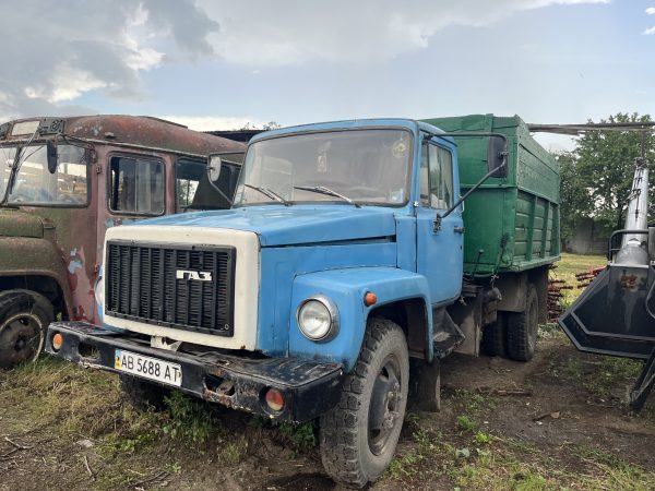 11. АВ5688АТ Автомобіль САЗ-3508 Вантажний автомобіль самоскид САЗ-3508