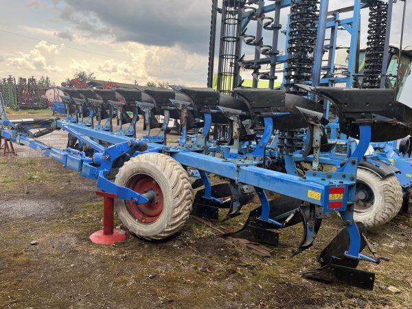 9. Плуг Lemken Euro Diamant-3,5 №10104113 Напівнавісний оборотний плуг Lemken Euro Diamant на 8 корпусів