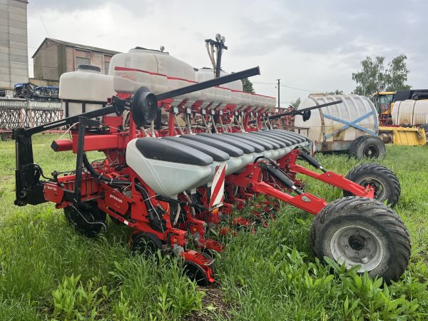 IMG_3873 Пневматичні просапні сівалки точного висіву Solà Prosem-K FH 530/13