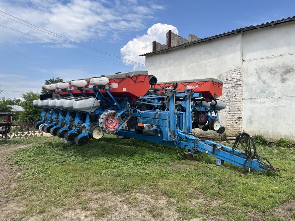 IMG_5425 Сівалка точного висіву Monosem-NX 16R