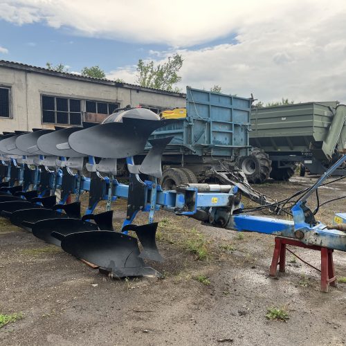 IMG_5618 Напівнавісний оборотний плуг Lemken Euro Diamant на 8 корпусів