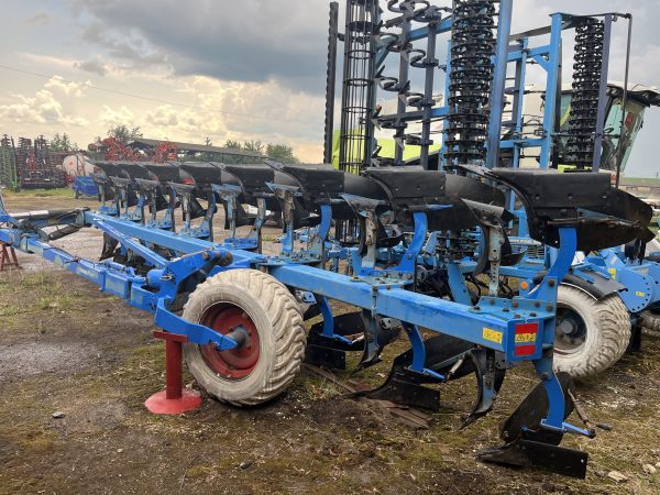 IMG_5625 Напівнавісний оборотний плуг Lemken Euro Diamant на 8 корпусів