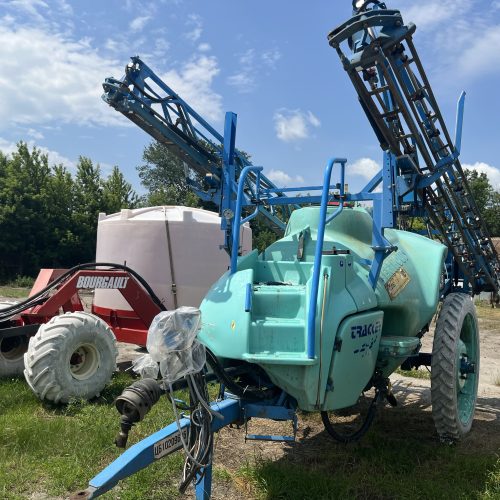 Обприскувач Berthoud Tracker-24 №10209685 Причіпний обприскувач Berthoud Tracker 3200, 24м