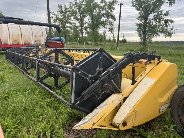IMG_3864 Зернова жниварка New Holland Varifeed 30FT