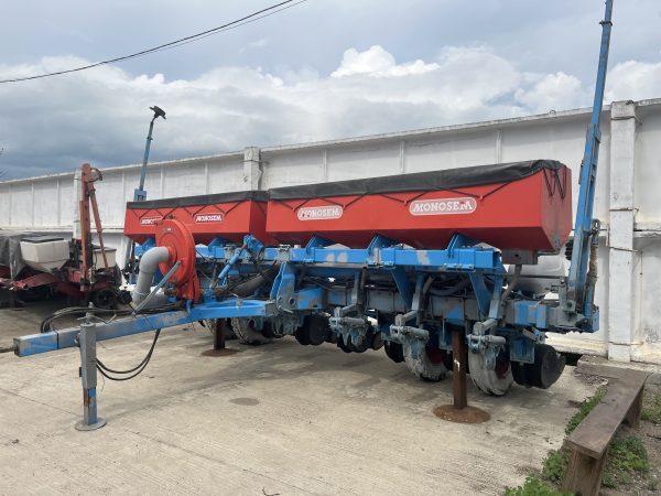 IMG_5778 Просапна сівалка точного висіву Monosem NX2-8R