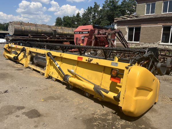 Зернова жниварка New Holland 740CF Superflex