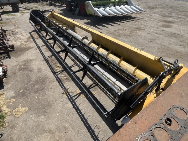 Зернова жниварка New Holland 740CF Superflex