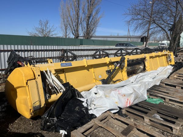 IMG_9880 Зернова жниварка New Holland Varifeed 30FT