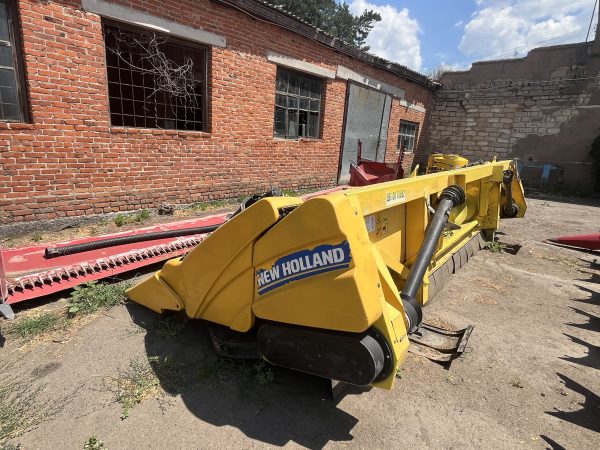 Жниварка для збирання кукурудзи New Holland зав.786652091 Кукурудзяня жниварка 8-рядна New Holland