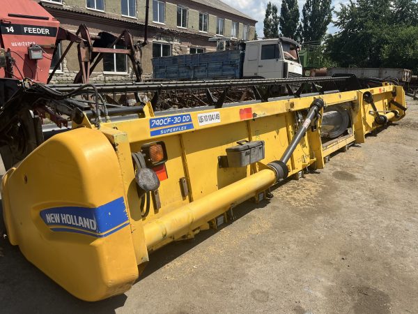 Зернова жниварка New Holland 740CF Superflex